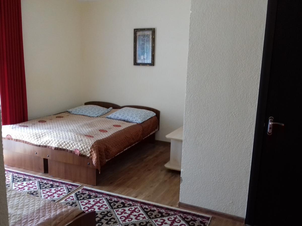 Inn Kochevnik Cholpon-Ata Exteriör bild